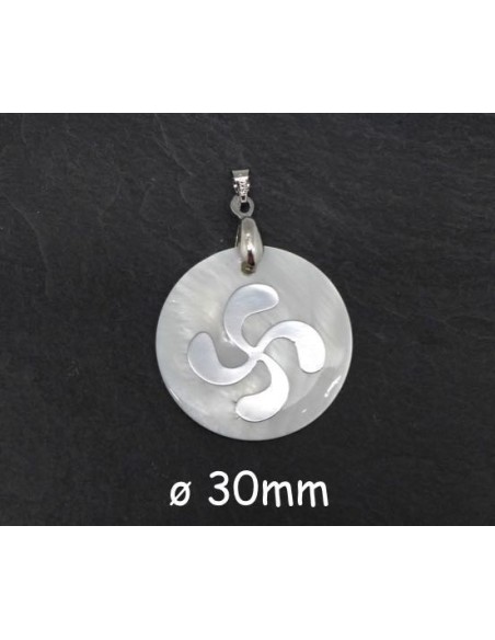 Breloque nacre croix basque argenté