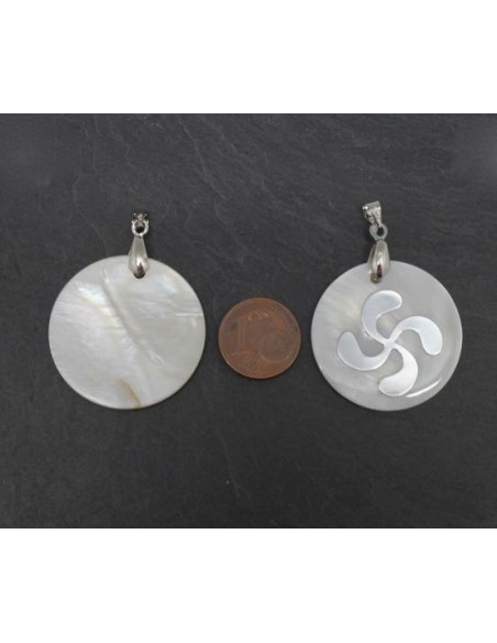 Pendentif croix basque argenté et nacre