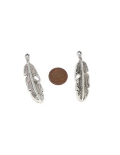Pendentif argenté plume en métal 5cm 2