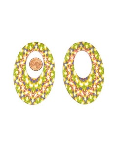 Pendentif ovale en bois style ethnique vert, bleu, rouge et beige 2