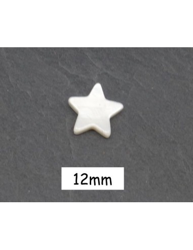Perle étoile en nacre 12mm de couleur blanc cassé ivoire nacré