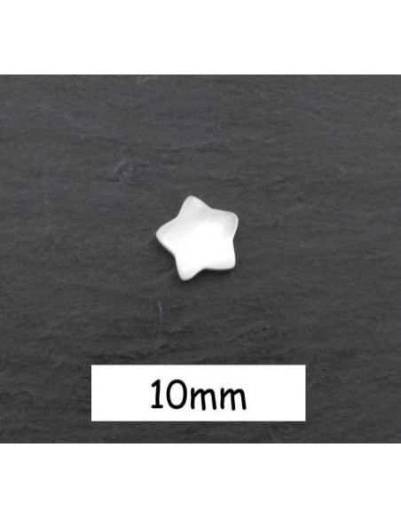 Perle étoile en nacre 10mm légèrement arrondi de couleur blanc cassé ivoire nacré