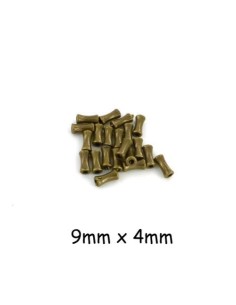Perle petit tube en métal couleur bronze légèrement incurvé 4mm x 9mm