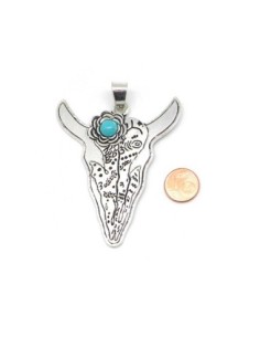 Grand breloque tête de buffle avec fleur en métal argenté et pierre bleu turquoise 2
