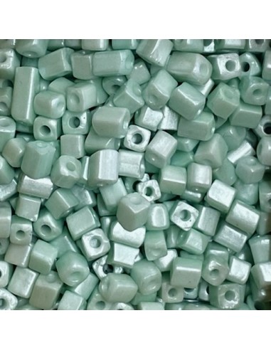 Perle tube rocaille vert pastel nacré pour bracelet wrap