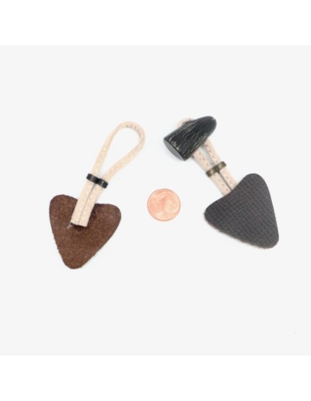 Bouton brandebourg en Simili cuir marron texturé à coudre