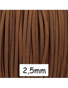 Cordon plat daim synthétique de couleur marron châtaigne 2,5mm