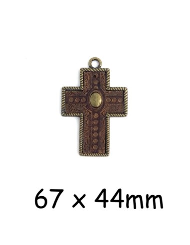 Grand pendentif croix bronze et simili cuir marron travaillé