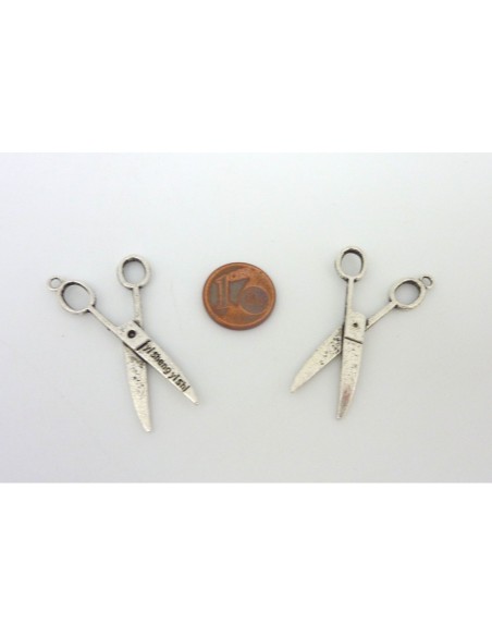 charm ciseaux en métal argenté