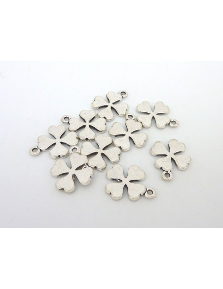 Breloque argenté trèfle en métal pas chère