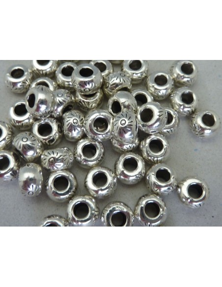 25 Perles connecteur ronde gravé soleil en métal argenté 7,5mm