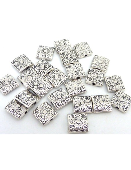 25 Perles connecteur carré gravé fresque 10mm en métal argenté