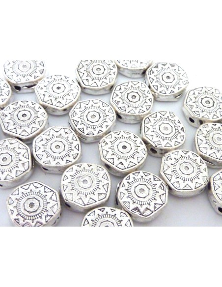 Perle pastille argenté en métal travaillé