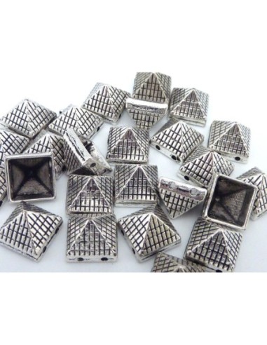 Perle connecteur double trou pyramide en métal argenté
