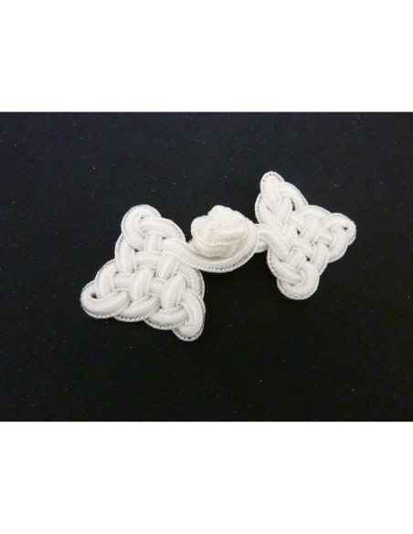 Bouton brandebourg ivoire