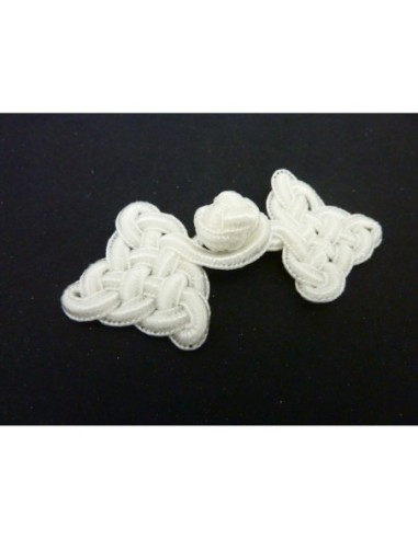 Bouton brandebourg ivoire passementerie