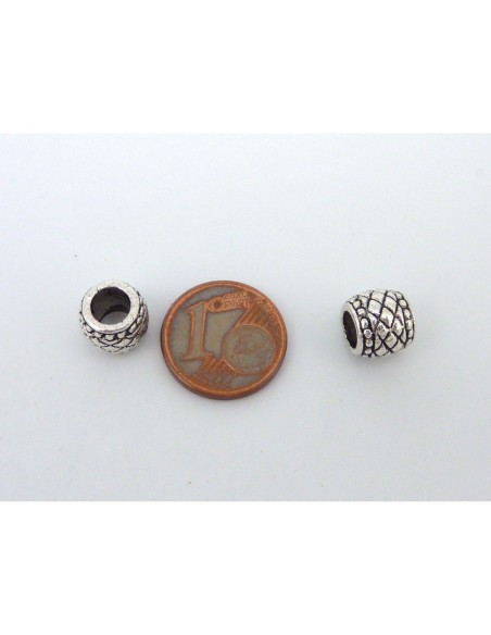 Perle ronde argenté à gros trou style ethnique en métal travaillé