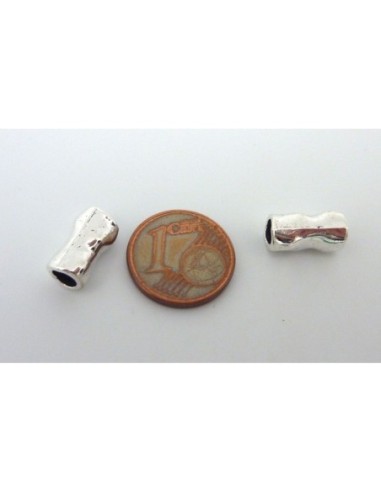 perle tube argenté en métal martelé