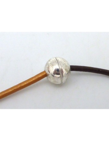 Fermoir aimanté boule en métal argenté pour cordon de 1,5-1,8mm