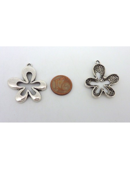 R-2 Pendentifs breloques fleur 5 pétales 32,6mm en métal argenté lisse