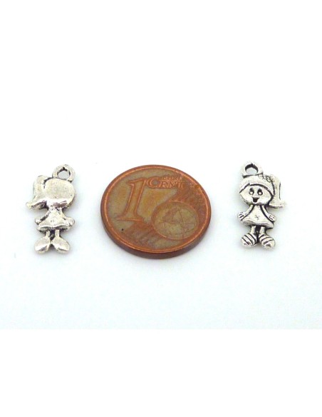 50 Breloques pendentif fillette 15,1mm Charm en métal argenté