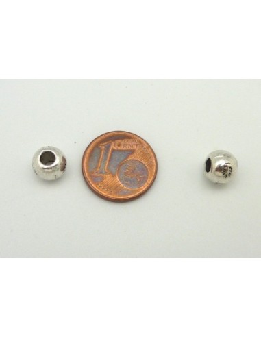 25 Perles connecteur ronde gravé de trait en métal argenté 7,2mm
