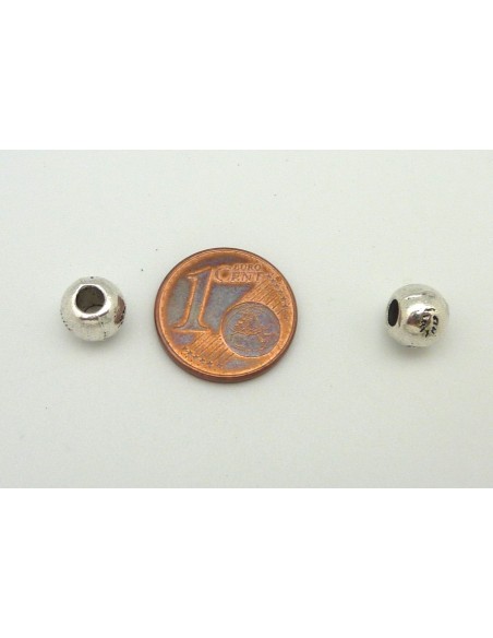 25 Perles connecteur ronde gravé de trait en métal argenté 7,2mm
