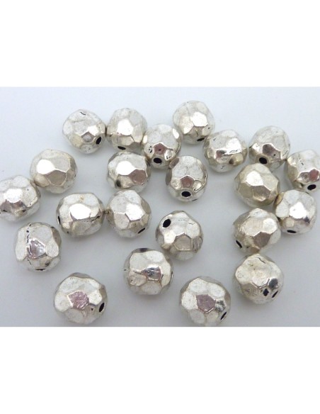 10 Perles rondes olive facettées 8,7mm en métal argenté
