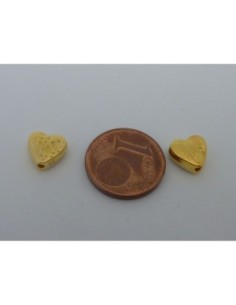 perle coeur strié en métal doré 2