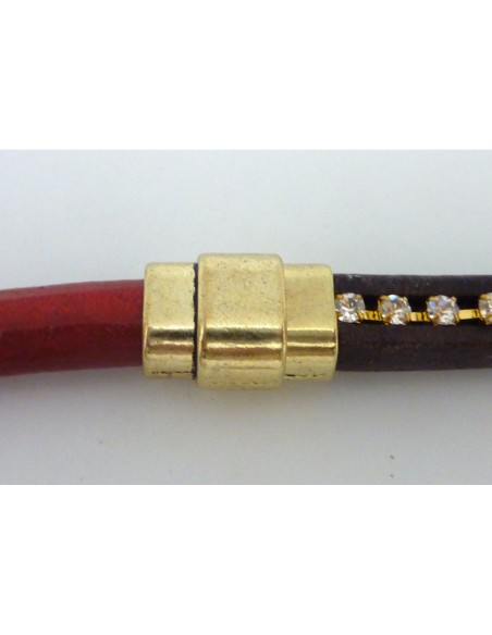 Fermoir aimanté en métal doré pâle trou 10mm x 7mm