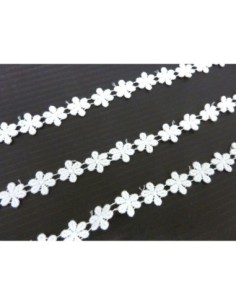 Galon dentelle fleur applique de couleur blanche