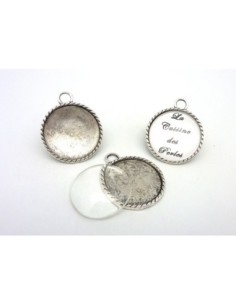 Support cabochon argenté en métal avec son cabochon en verre