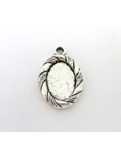 Support cabochon ovale strié pour cabochon de 10mm X 14mm en métal argenté
