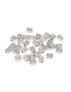 100 Perles en métal argenté rectangle gravé spirale 5,2mm x 6,9mm