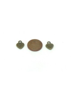 20 Breloques petit coeur 11,9mm une face empreinte de... 2