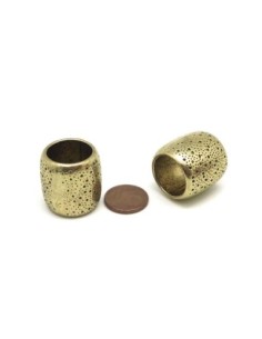 Grosse Perle, passant pour foulard par exemple 22mm en métal doré pâle martelé, gravé de points irrégulier 2