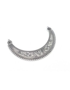 Plastron pendentif intercalaire en métal argenté travaillé motif fleur 45 trous