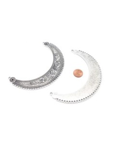 Plastron pendentif intercalaire en métal argenté travaillé motif fleur 45 trous 2