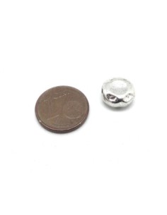 Perles en métal argenté martelé galet rond  2