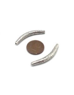 2 perles tubes passant incurvé en métal argenté gravé de points 33mm x 4mm 2