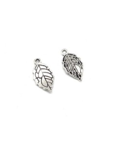 10 Breloques feuille en métal argenté ondulé 20mm x 10mm