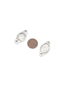 Perle connecteur pour cabochon ovale de 10 X 14mm en métal argenté martelé 2