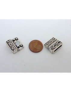 Fermoir aimanté rectangle ouvragé en métal argenté de 12mm 2